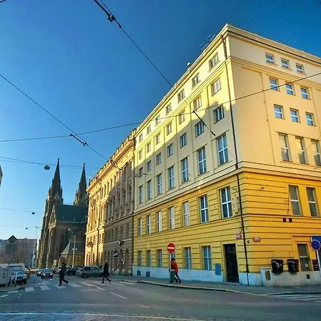 Blanicka 9 * Prag